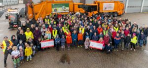 Die Aufräumer mit den 3 Promis ...